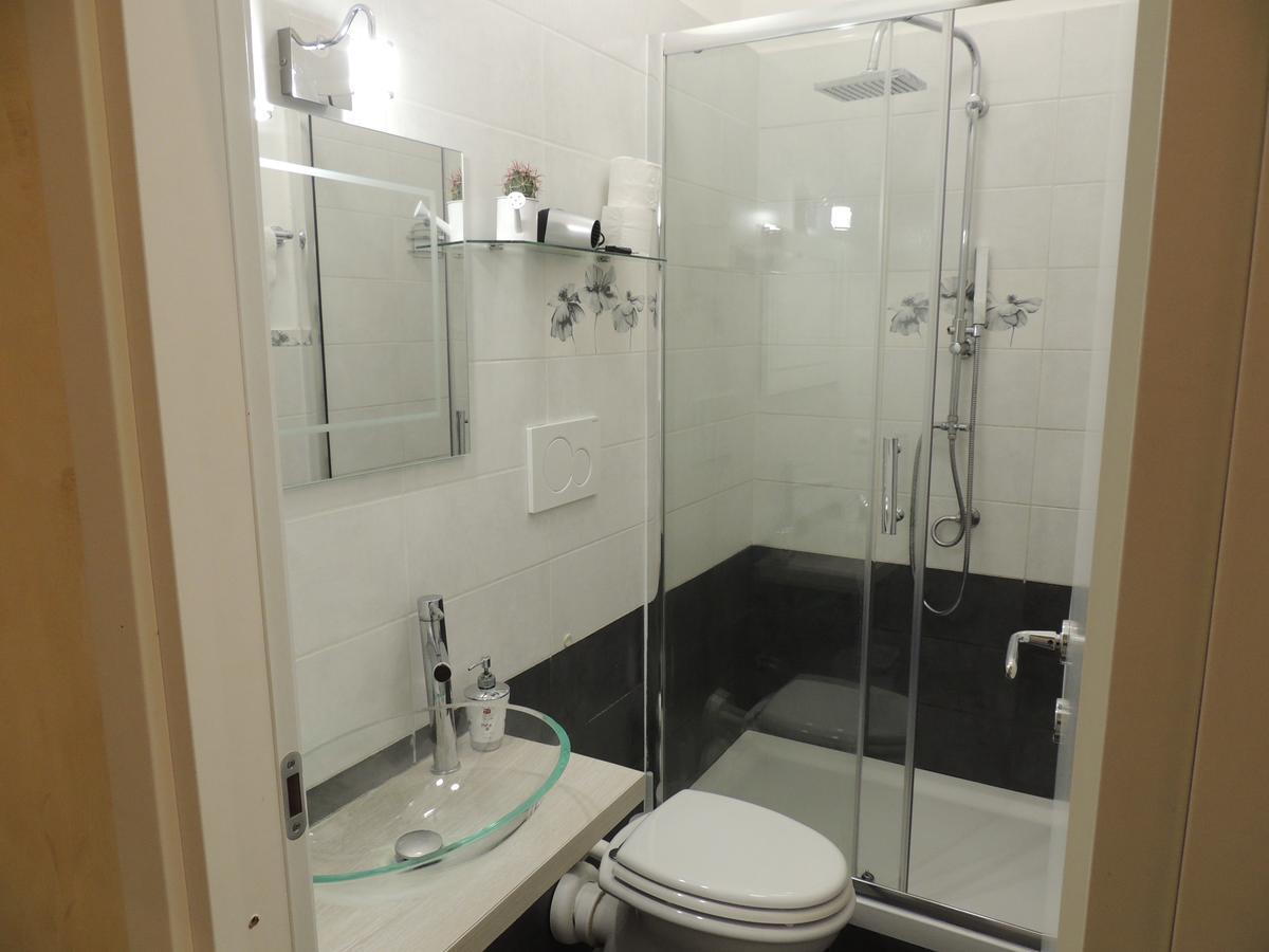 Double B Ferruccio I Bed & Breakfast Рим Екстериор снимка